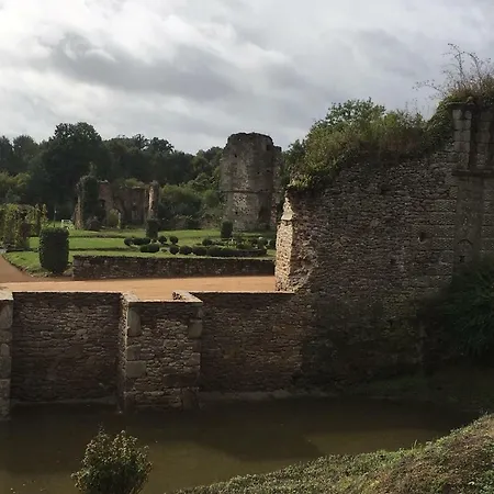 Bed & Breakfast Chateau De La Chasse-guerre Hardanges