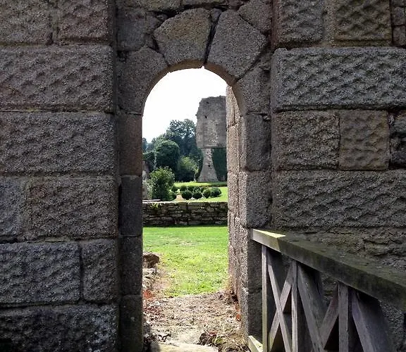 B&B Chateau De La Chasse-guerre Hardanges