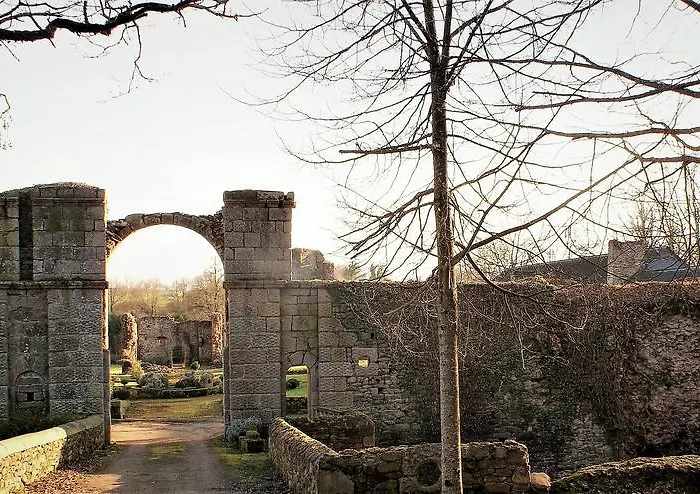 B&B Chateau De La Chasse-guerre