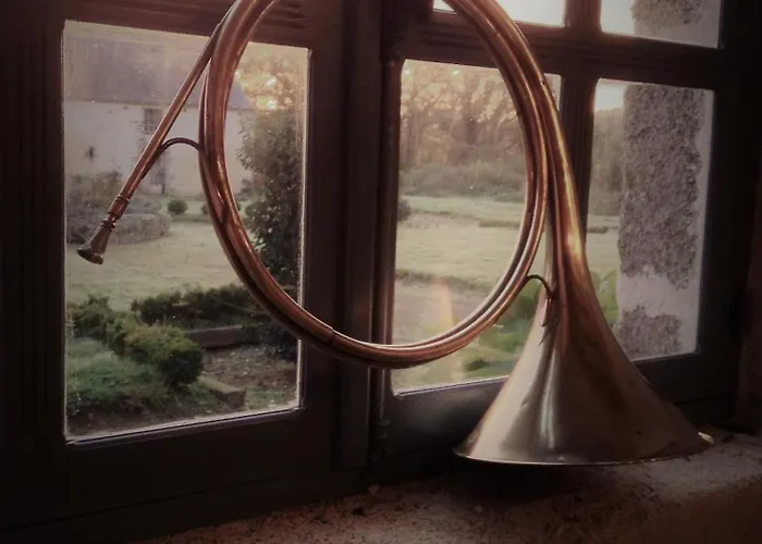 Chateau De La Chasse-guerre B&B *