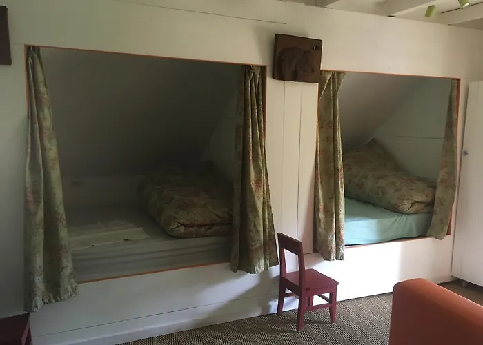 Chateau De La Chasse-guerre B&B *